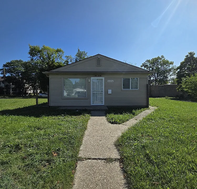 16136 Log Cabin St