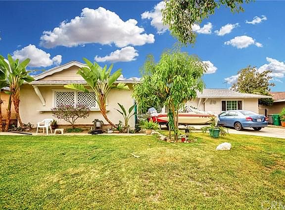 2nd image of 23946 Palomino Dr