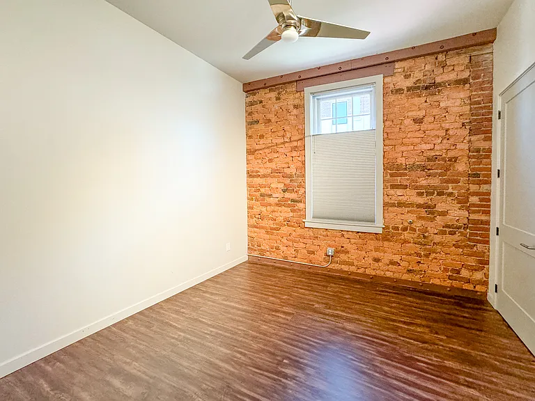 27 Biltmore Ave #201 — Photo 14