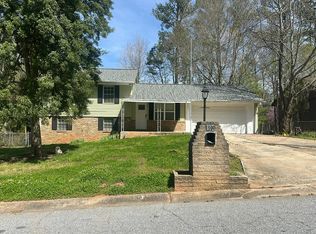 602 Dixon Rd, Jonesboro, GA 30238