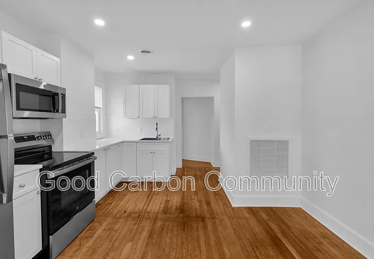 213 Summer St #3 — Photo 8