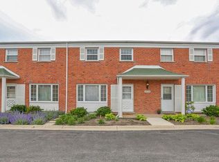 2150 Rugen Rd, Glenview, IL 60026