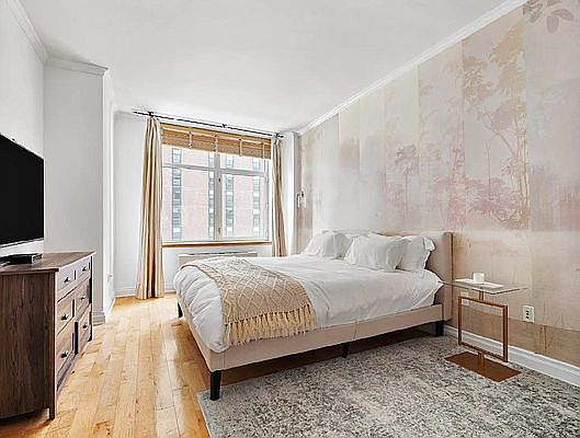 3rd image of 1760 2nd Ave APT 6B