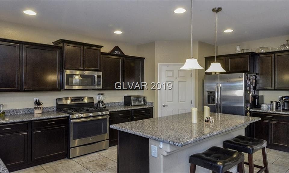 1st image of 8114 Crushed Velvet Pl