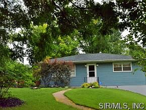 1st image of 18 Leo Dr
