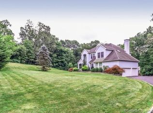 81 Alberts Hill Rd, Sandy Hook, CT 06482