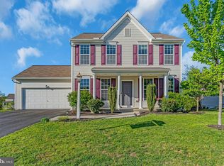 7059 Woodsman Dr, Harrisburg, PA 17111