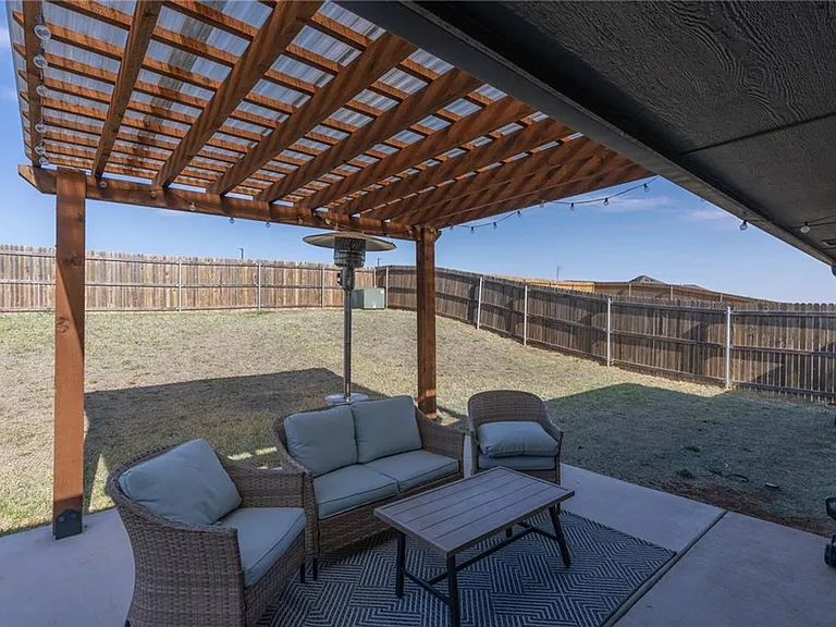 13809 Village Cv — Photo 24