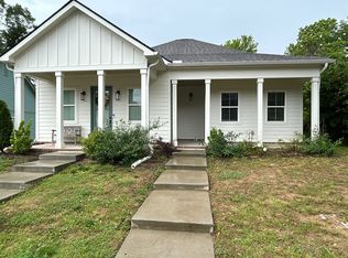 138 McCowat St #B, Jackson, TN 38301