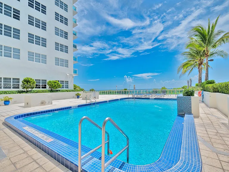 6917 Collins Ave #815 — Photo 25
