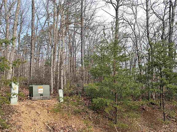 5th image of 901 S Jefferson Forest Ln