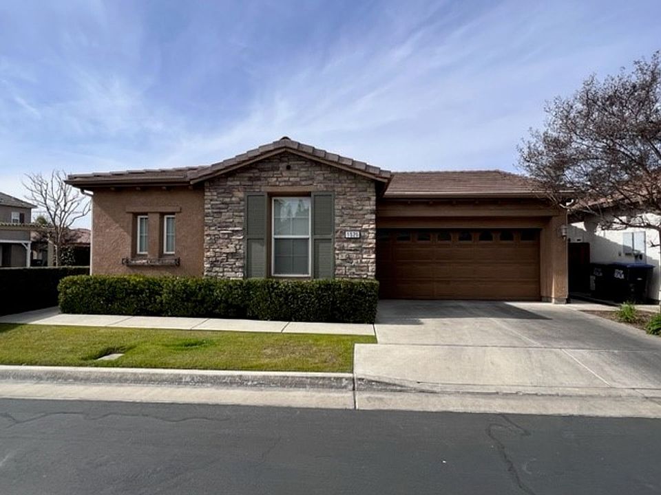 1st image of 1525 N Asciano Ct