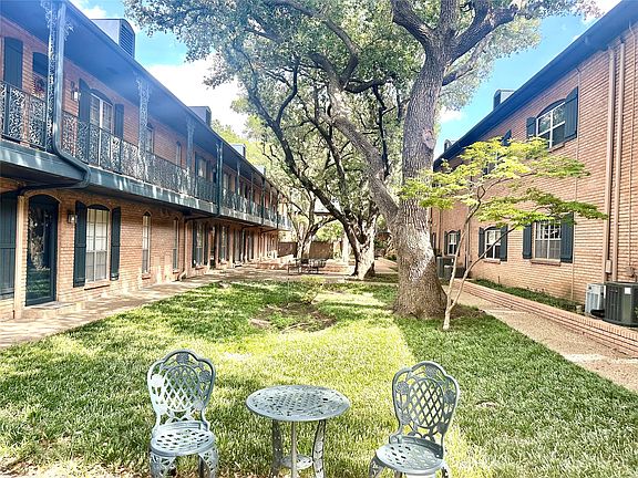 3rd image of 6023 E University Blvd APT 204
