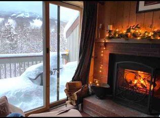 17 Snowtree Ledges Ln, West Dover, VT 05356