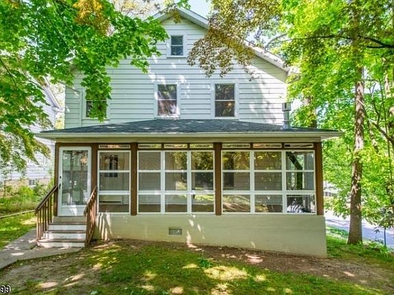 3rd image of 125 Woodlawn Ave