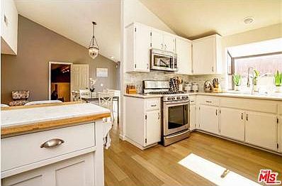 3rd image of 5321 Colodny Dr APT 7
