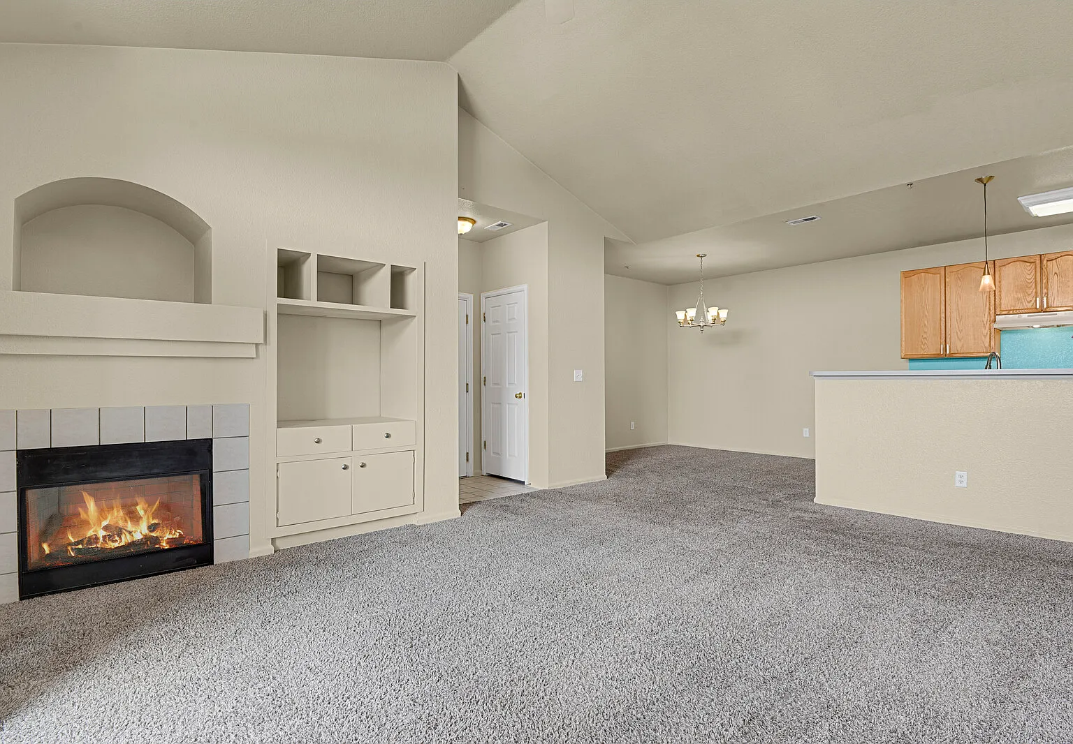 3 bed, 1550 sqft, $2,695 — Photo 4