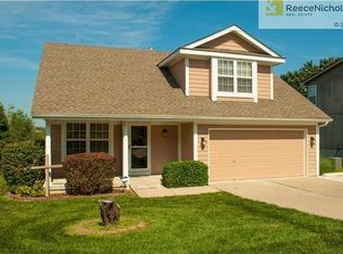 1480 NW Yankee Dr, Blue Springs, MO 64015