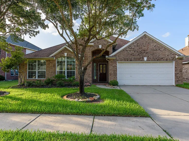10022 Darrell Springs Ln — Photo 6