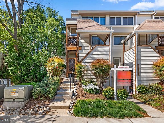 4th image of 18260 Windsor Hill Dr #401A