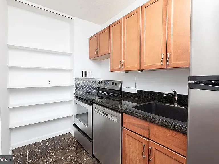 1718 P St NW #611 — Photo 9