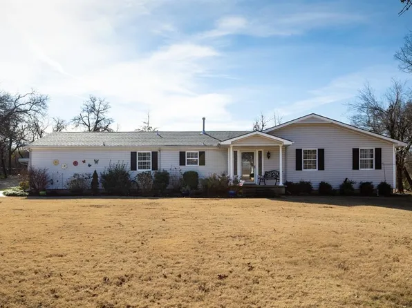 10724 SE 3rd St, Midwest City, OK 73130