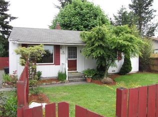 131 SW 185th St, Normandy Park, WA 98166