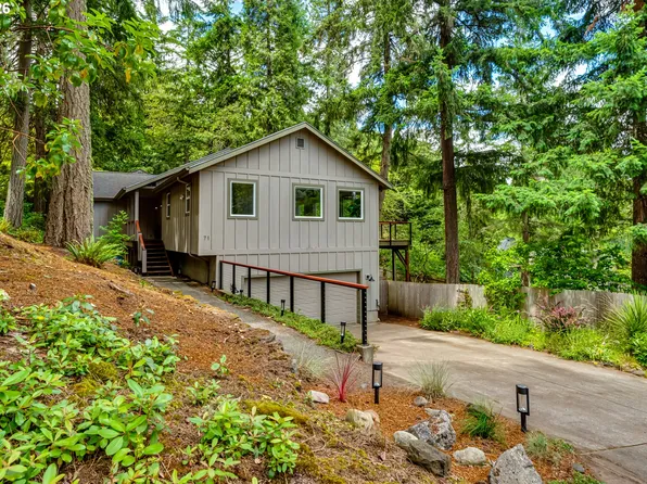 71 Marlboro Ln, Eugene, OR 97405