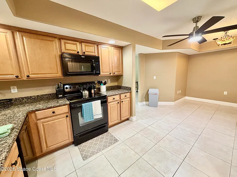 551 Casa Bella Dr #204 — Photo 13