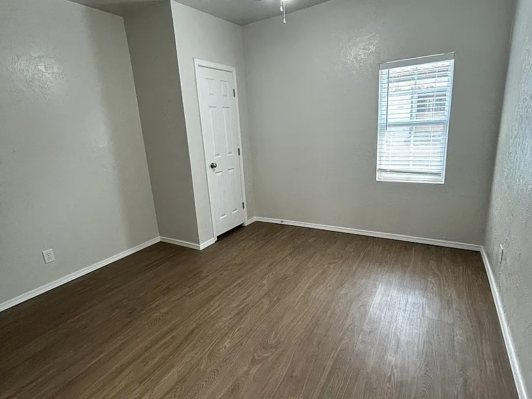 711 W Hill St #1 — Photo 11
