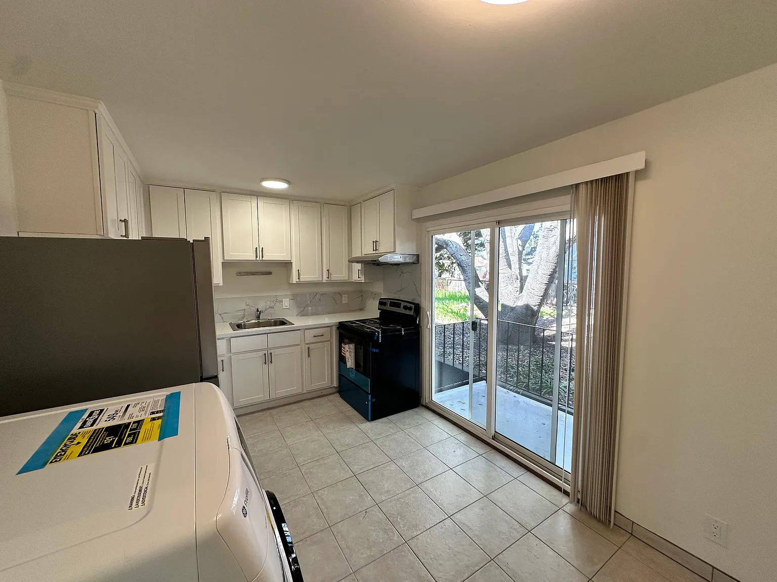 2 bed, 985 sqft, $2,950 — Photo 4