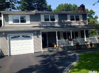 282 Tyler Ave, Miller Place, NY 11764