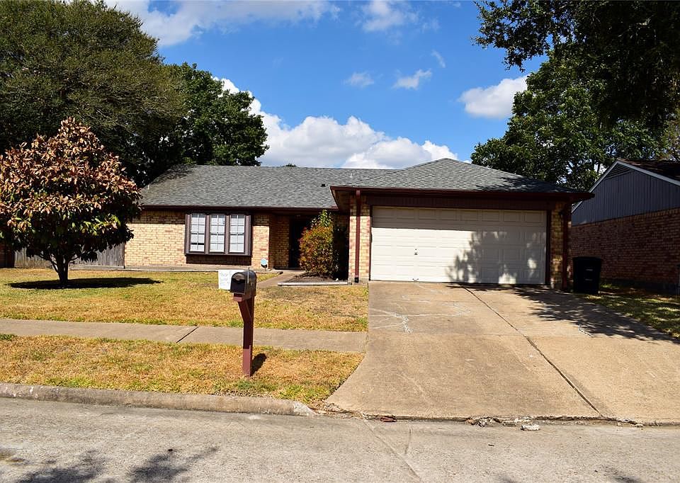 1st image of 17030 Quail Bend Dr