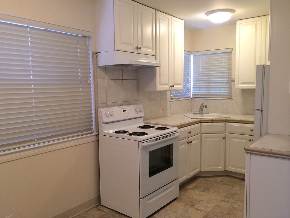 1st image of 1524 Regent St