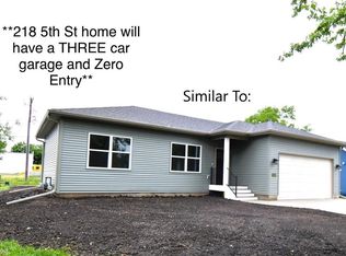 218 W 5th St, Boone, IA 50036