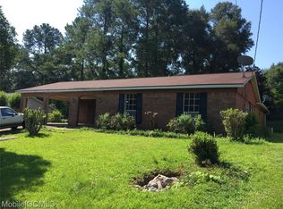 115 S Mauvilla Dr, Chickasaw, AL 36611