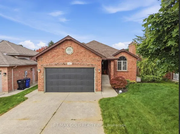 8 Garden Path, Chatham Kent, ON N7L 5L5