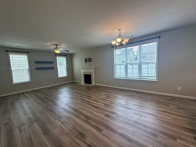 2600 Magnolia Green Loop — Photo 9