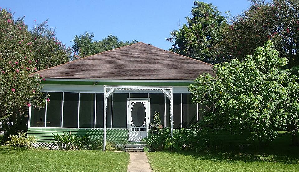1st image of 1302 Ross St