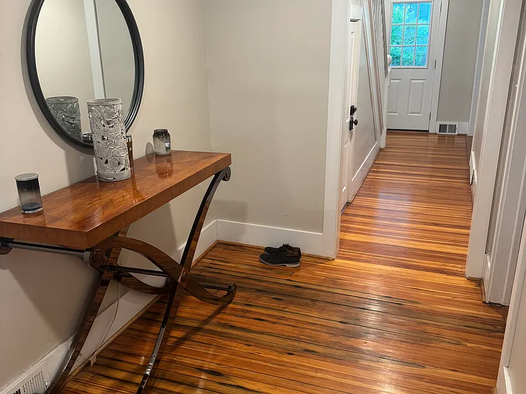 309 Court Ave — Photo 17