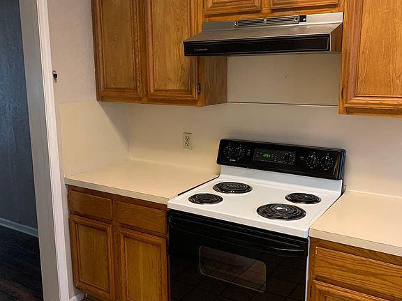 5th image of 1802 Marguerite St #1802