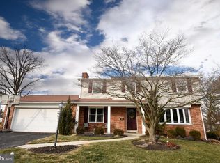 21 Glendale Dr, Mechanicsburg, PA 17055