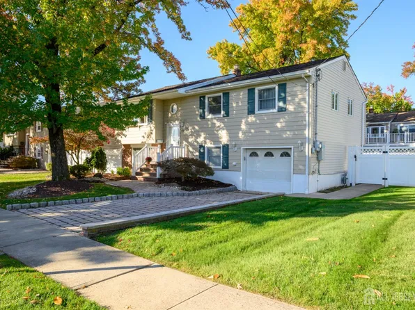 95 New Dover Ave, Colonia, NJ 07067
