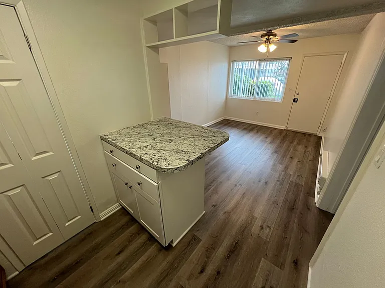 201 Surfrider Way — Photo 8