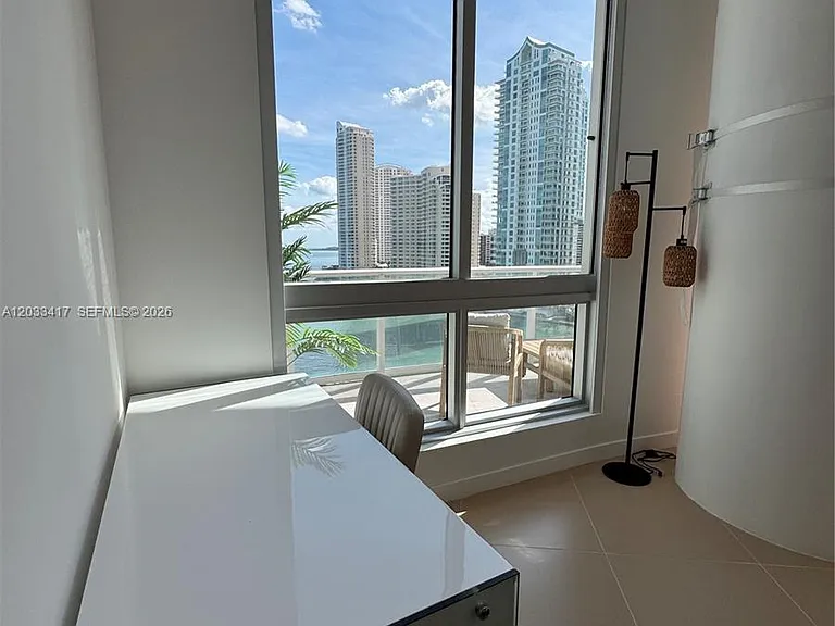 300 S Biscayne Blvd #L-1218 — Photo 28