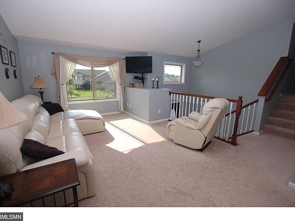 4th image of 37873 Hawthorne Ave