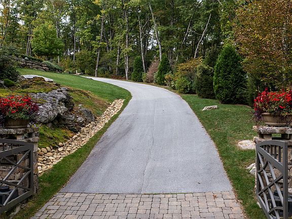 3rd image of Lot 6 Bear Mor Ridge