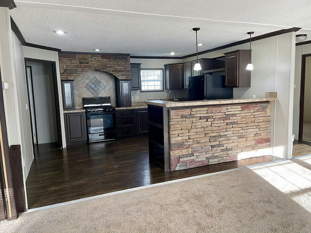 3 bed, 1232 sqft, $1,500 — Photo 1