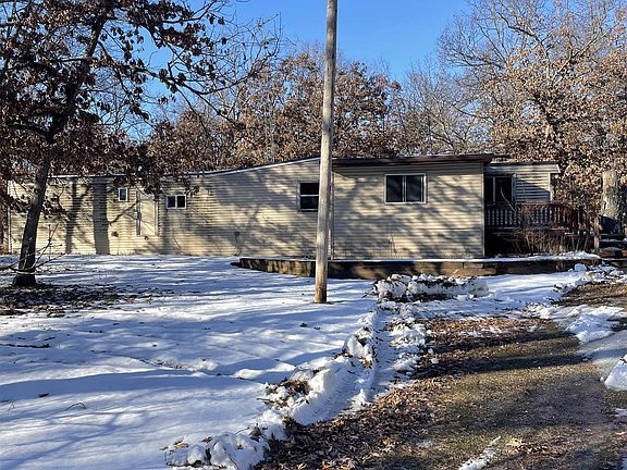 3rd image of W1244 Oakglen Cir