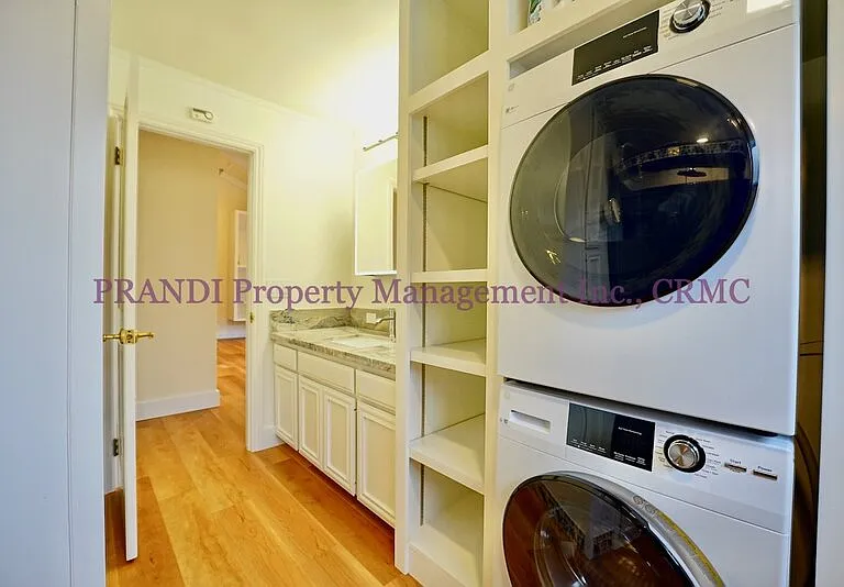 126 Hawthorne Ave #A — Photo 11